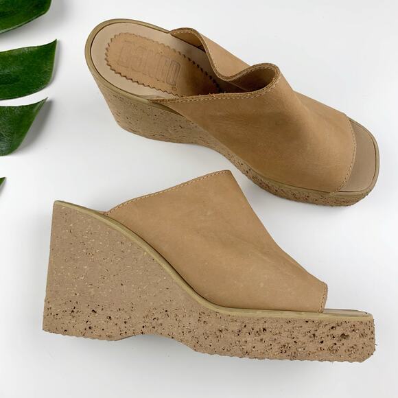 BONGO Shoes - Bongo Sandals Slides Platform Wedge Tan Brown Leather Slip On Y2K Women's 10